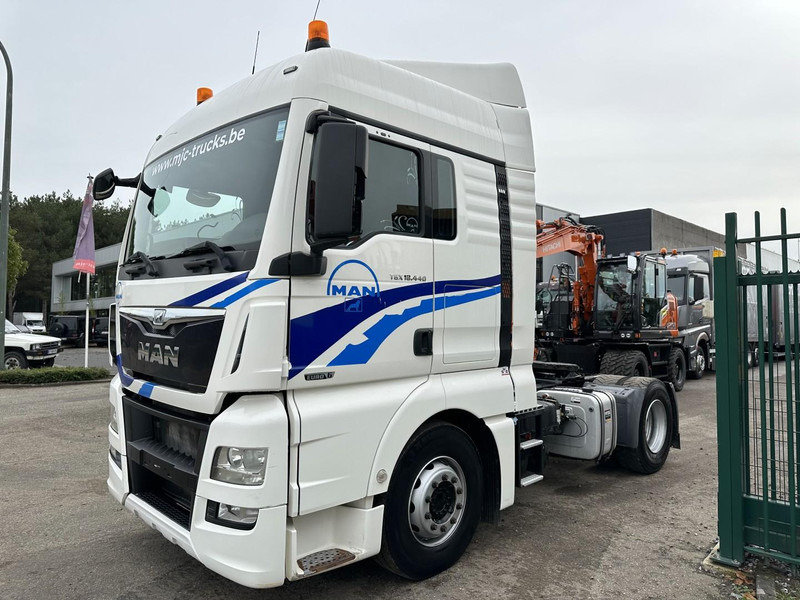 MAN TGX 18.440 chnr *EM* - RETARDER - PTO HYDR - FRIGO - SPOILERS - EURO 6 - CAMERA - AUTO - BE TRUCK - Trattore stradale: foto 3 MAN TGX 18.440 chnr *EM* - RETARDER - PTO HYDR - FRIGO - SPOILERS - EURO 6 - CAMERA - AUTO - BE TRUCK - Trattore stradale: foto 3