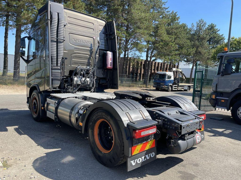 Volvo FH 460 LNG GAS ADR - ACC + Dynamic Steering - I-park Cool - Lane Keeping Support - collision warning - leather - ... BE Truck - Trattore stradale: foto 4 Volvo FH 460 LNG GAS ADR - ACC + Dynamic Steering - I-park Cool - Lane Keeping Support - collision warning - leather - ... BE Truck - Trattore stradale: foto 4