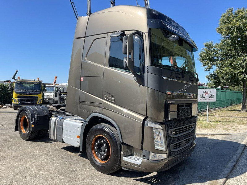 Volvo FH 460 LNG GAS ADR - ACC - Dynamic Steering - I-park Cool - Lane Keeping Support - collision warning - leather - ... BE Truck - Trattore stradale: foto 1 Volvo FH 460 LNG GAS ADR - ACC - Dynamic Steering - I-park Cool - Lane Keeping Support - collision warning - leather - ... BE Truck - Trattore stradale: foto 1