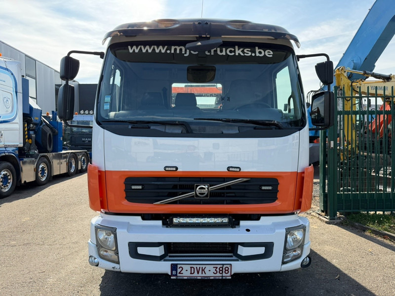 Volvo FL 280 - 14T RECOVERY TRUCK / AUTOTRANSPORTER - 3 CARS - WINCH - TÜV 07/2026 - EURO 5 - BE TRUCK - Carro attrezzi: foto 2 Volvo FL 280 - 14T RECOVERY TRUCK / AUTOTRANSPORTER - 3 CARS - WINCH - TÜV 07/2026 - EURO 5 - BE TRUCK - Carro attrezzi: foto 2