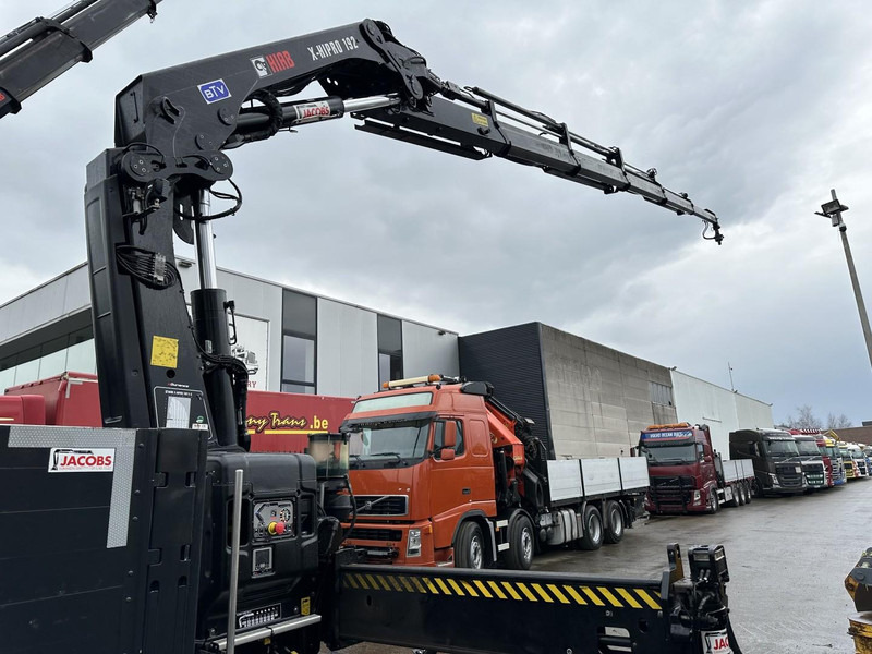 Volvo FM 460 8x4 TRIDEM + CRANE HIAB 192 E-5 X HIPRO - DYNAMIC STEERING - 364.000km - TOP CONDITION - Camion con gru: foto 4 Volvo FM 460 8x4 TRIDEM + CRANE HIAB 192 E-5 X HIPRO - DYNAMIC STEERING - 364.000km - TOP CONDITION - Camion con gru: foto 4