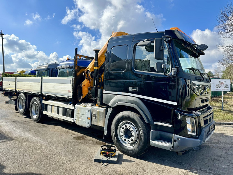 Volvo FMX 370 6x2 PRITSCHE 6M35 + KRAN EFFER 215/6S -*127.000km* - LIFT AXLE - DOUBLE WHEELS - I SHIFT - EURO 6 - BE PAPERS - Autocarro con pianale/ Cassone fisso, Camion con gru: foto 1 Volvo FMX 370 6x2 PRITSCHE 6M35 + KRAN EFFER 215/6S -*127.000km* - LIFT AXLE - DOUBLE WHEELS - I SHIFT - EURO 6 - BE PAPERS - Autocarro con pianale/ Cassone fisso, Camion con gru: foto 1
