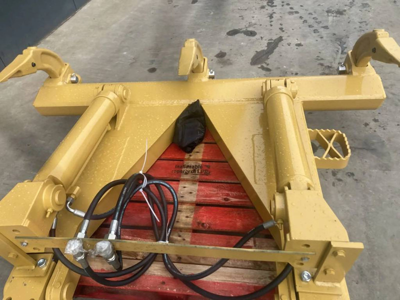 Cat D5N Ripper - Attrezzatura per Macchina da cantiere: foto 5 Cat D5N Ripper - Attrezzatura per Macchina da cantiere: foto 5