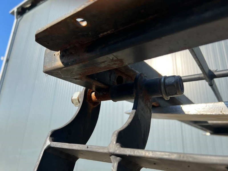 Cat 313D / M315D / 320D / 325D / 330D / 345C / 365C / - Cabina e interni per Macchina da cantiere: foto 4 Cat 313D / M315D / 320D / 325D / 330D / 345C / 365C / - Cabina e interni per Macchina da cantiere: foto 4