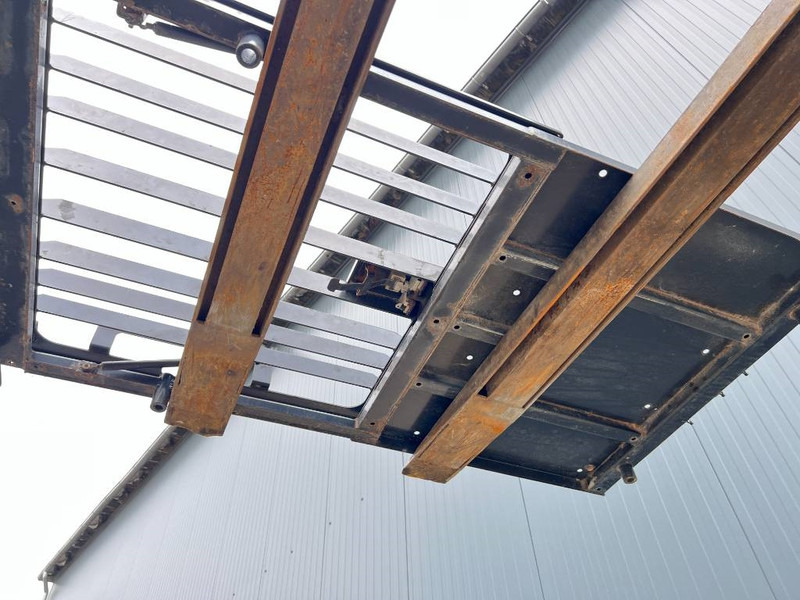 Cat 313E / M315F / 320F / 323E / 325F / 329E / 330F / - Cabina e interni per Macchina da cantiere: foto 3 Cat 313E / M315F / 320F / 323E / 325F / 329E / 330F / - Cabina e interni per Macchina da cantiere: foto 3