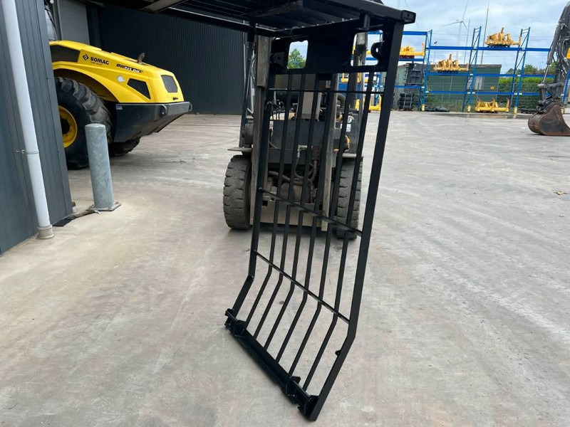 Cat 329D Guard - Cabina e interni per Macchina da cantiere: foto 3 Cat 329D Guard - Cabina e interni per Macchina da cantiere: foto 3