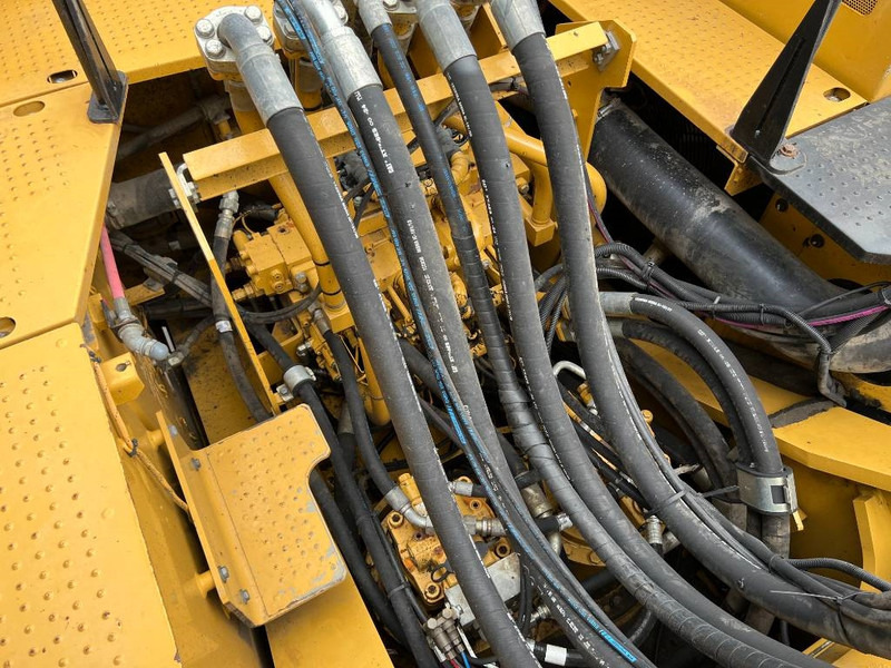 Escavatore cingolato Cat 374FL ME | U/C 70%: foto 16