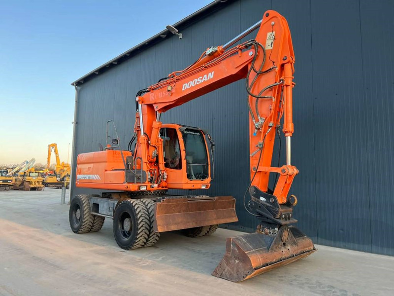 Doosan DX170W - Escavatore gommato: foto 2 Doosan DX170W - Escavatore gommato: foto 2