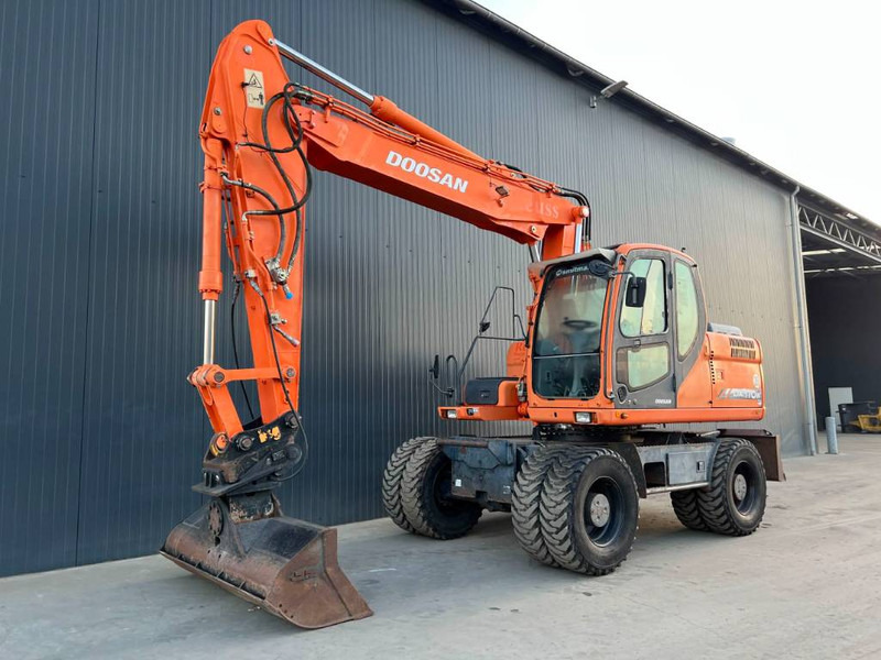 Doosan DX170W - Escavatore gommato: foto 1 Doosan DX170W - Escavatore gommato: foto 1
