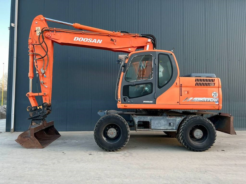 Doosan DX170W - Escavatore gommato: foto 3 Doosan DX170W - Escavatore gommato: foto 3