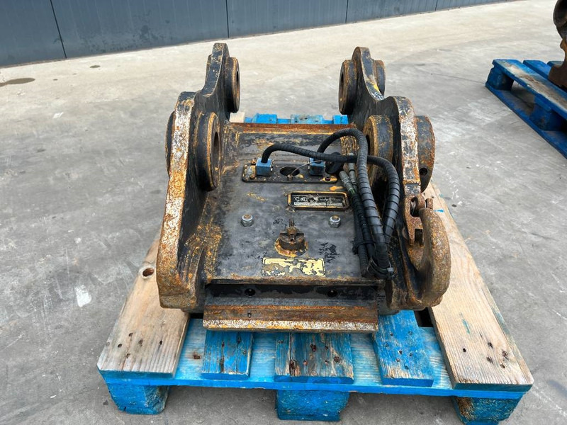 KLEPP MEK KM70 - S70- 323D - Attacco rapido per Macchina da cantiere: foto 2 KLEPP MEK KM70 - S70- 323D - Attacco rapido per Macchina da cantiere: foto 2