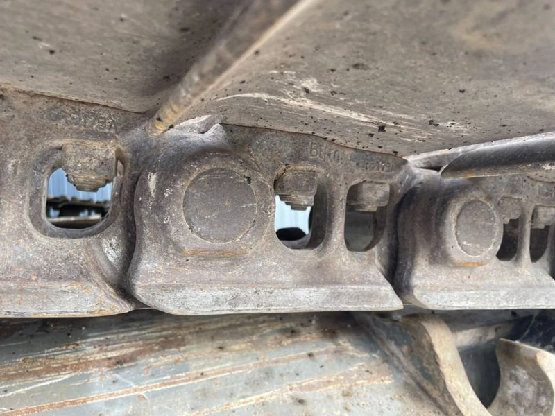 Leasing di Liebherr R922 SLC Liebherr R922 SLC: foto 7 Leasing di Liebherr R922 SLC Liebherr R922 SLC: foto 7