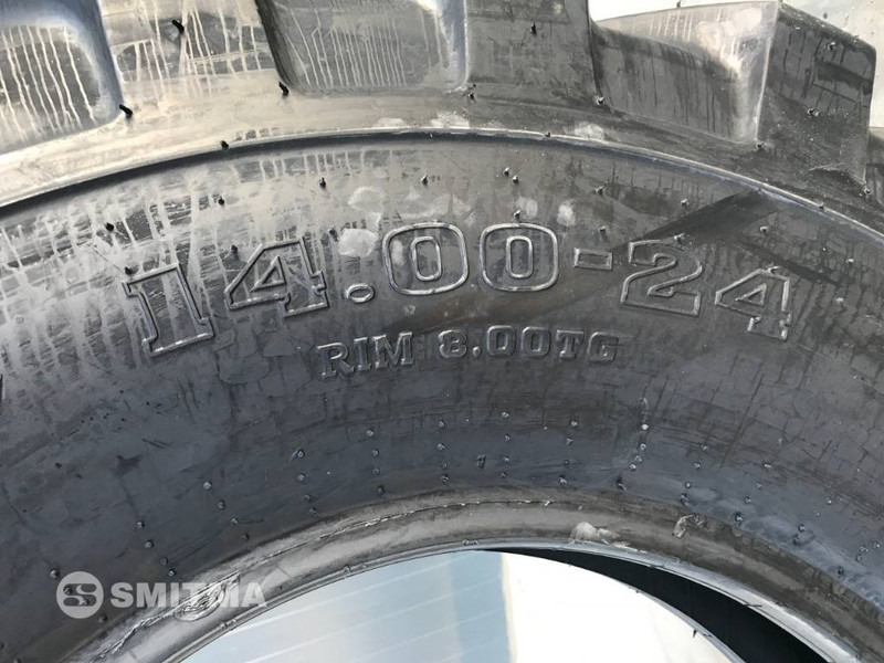 Magna 1400 x 24 - Cerchi e pneumatici per Macchina da cantiere: foto 5 Magna 1400 x 24 - Cerchi e pneumatici per Macchina da cantiere: foto 5