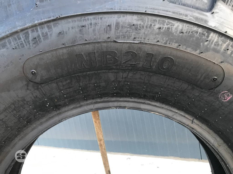 Magna 1400 x 24 - Cerchi e pneumatici per Macchina da cantiere: foto 4 Magna 1400 x 24 - Cerchi e pneumatici per Macchina da cantiere: foto 4