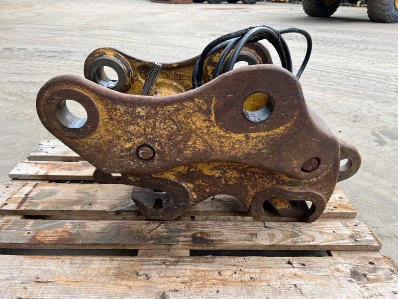 Miller Caterpillar 311D / 312D / 312E / 313F / 314D / 314 - Attacco rapido per Macchina da cantiere: foto 4 Miller Caterpillar 311D / 312D / 312E / 313F / 314D / 314 - Attacco rapido per Macchina da cantiere: foto 4