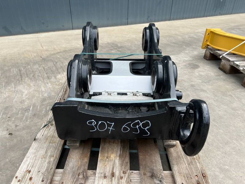 OilQuick OQ70/55 - DEMO - Attacco rapido per Macchina da cantiere: foto 2 OilQuick OQ70/55 - DEMO - Attacco rapido per Macchina da cantiere: foto 2