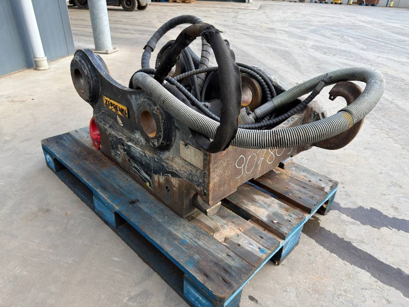 OilQuick OQ80 - 336F - Attacco rapido per Macchina da cantiere: foto 3 OilQuick OQ80 - 336F - Attacco rapido per Macchina da cantiere: foto 3