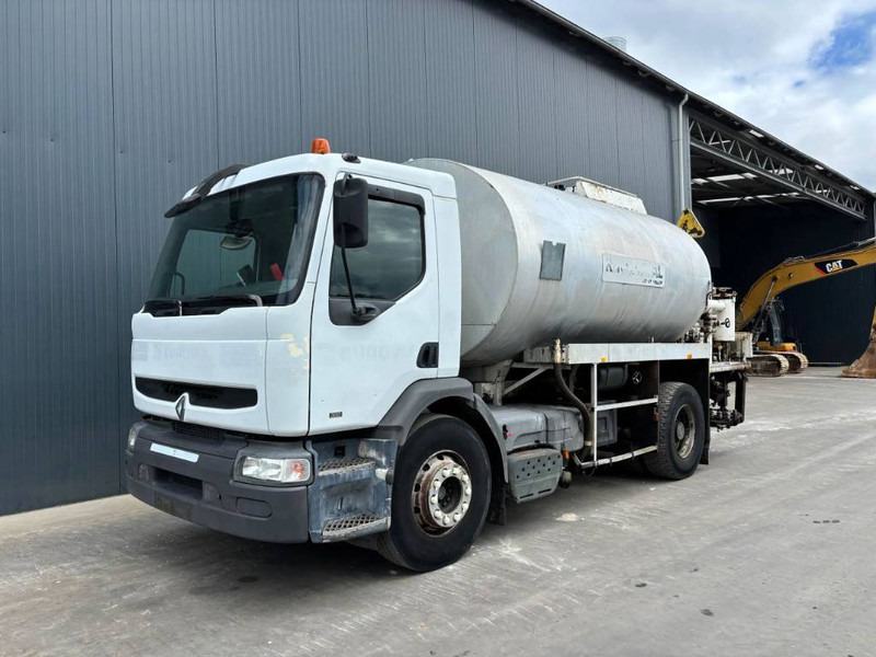 Renault Rincheval - 9.000 Liter - Spruzzatrice di emulsione bituminosa: foto 1 Renault Rincheval - 9.000 Liter - Spruzzatrice di emulsione bituminosa: foto 1