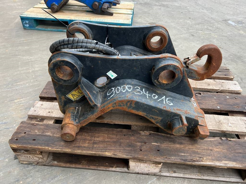 Verachtert CW20 - 312 / 311F / 313F / 315F - Attacco rapido per Macchina da cantiere: foto 4 Verachtert CW20 - 312 / 311F / 313F / 315F - Attacco rapido per Macchina da cantiere: foto 4