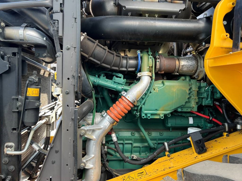 Volvo L90H - Pala gommata: foto 4 Volvo L90H - Pala gommata: foto 4