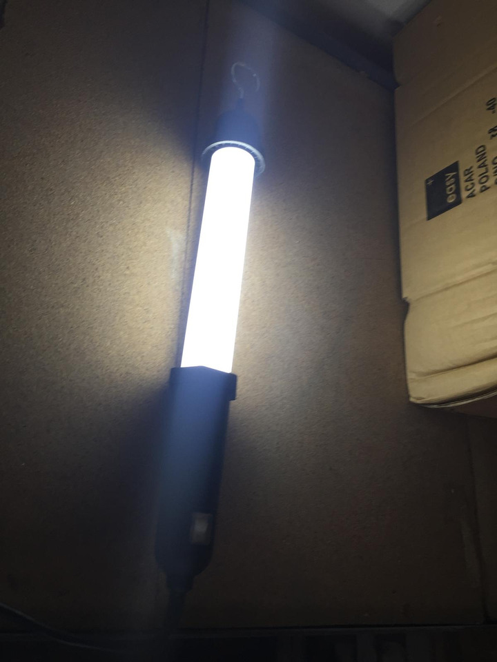 Lampa warsztatowa na 5 metrowym przewodzie zasilającym - Altra macchina: foto 3 Lampa warsztatowa na 5 metrowym przewodzie zasilającym - Altra macchina: foto 3