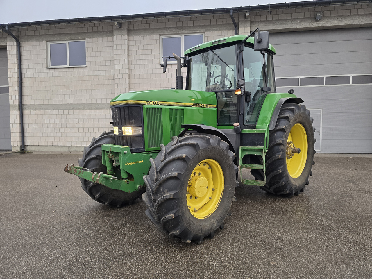 JOHN DEERE 7600 - Trattore: foto 5 JOHN DEERE 7600 - Trattore: foto 5