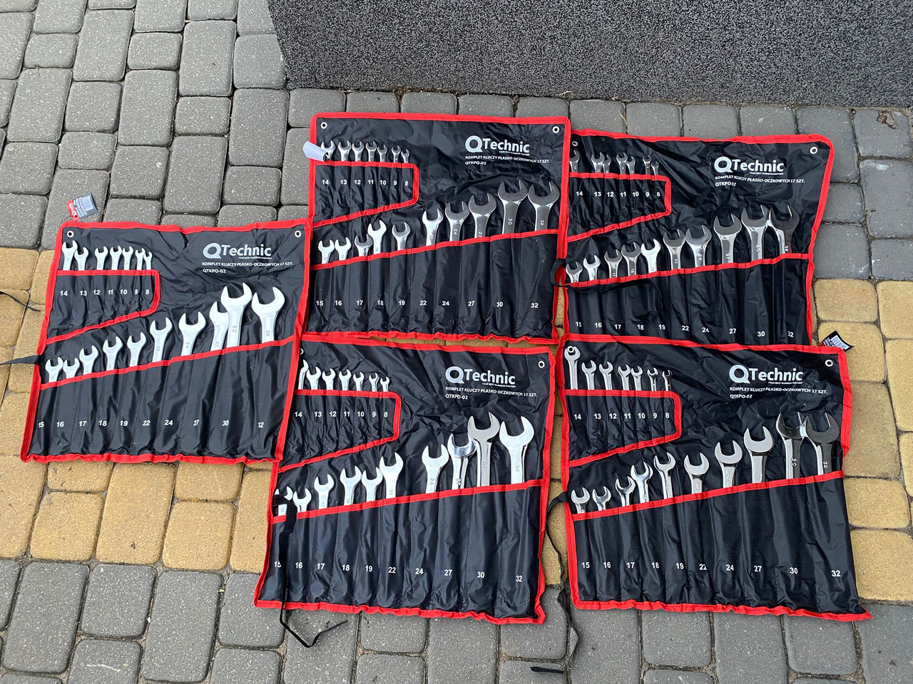 Qtechnics 8-32 - Attrezzature per officina: foto 1 Qtechnics 8-32 - Attrezzature per officina: foto 1