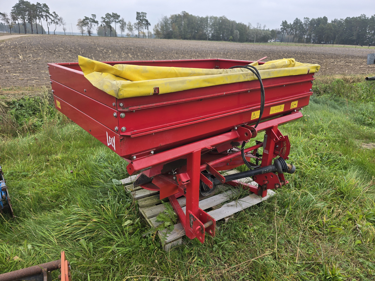Lely SE 1500 Fertiliner - Spandiconcime: foto 1 Lely SE 1500 Fertiliner - Spandiconcime: foto 1