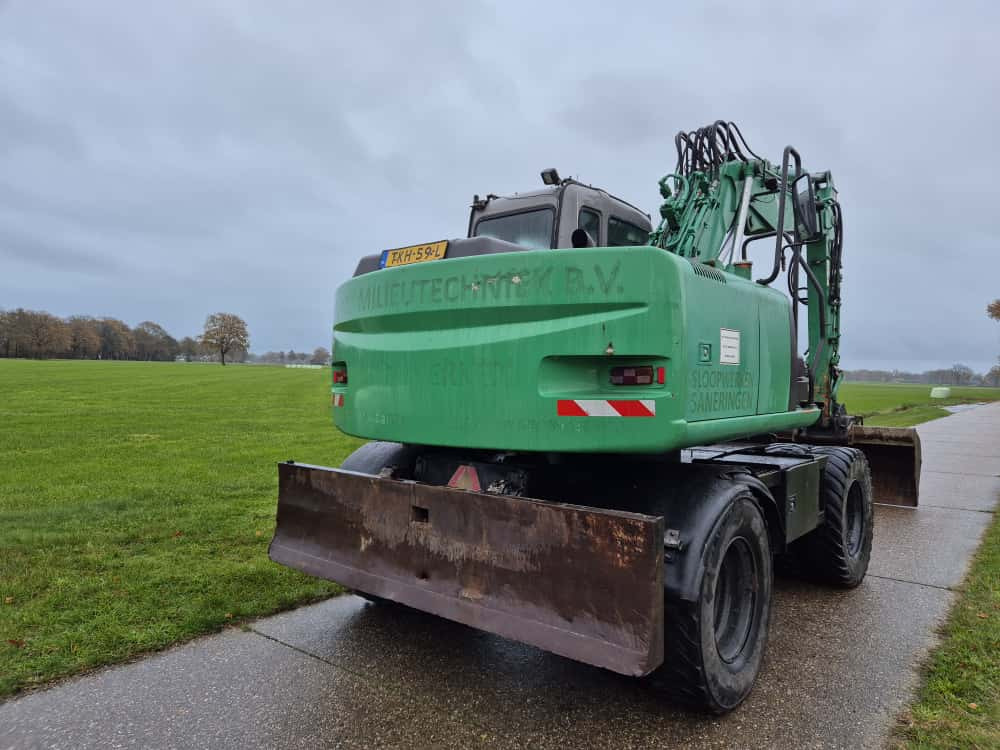 HITACHI ZX 130 W - Escavatore gommato: foto 4 HITACHI ZX 130 W - Escavatore gommato: foto 4