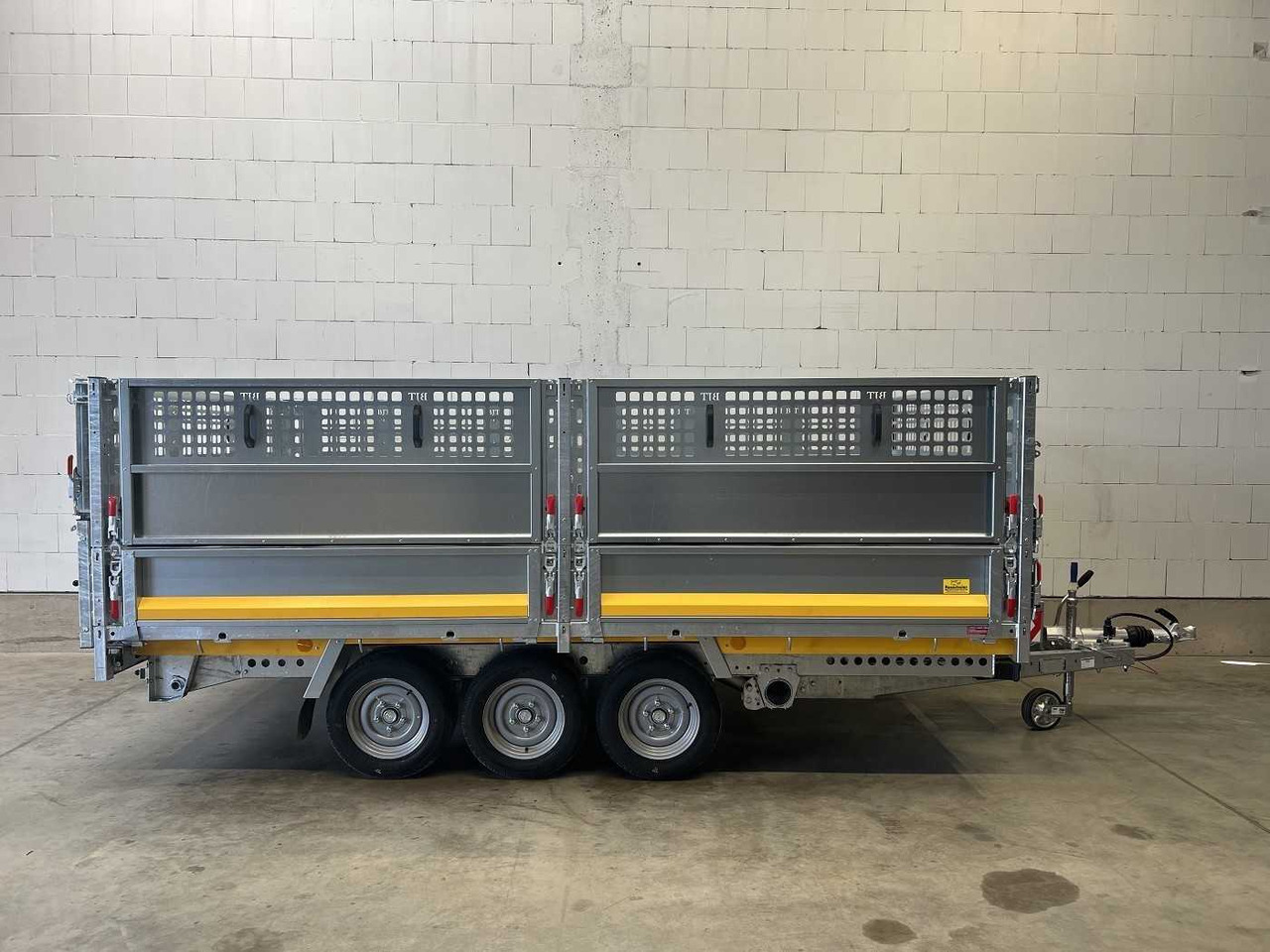 BRIAN_JAMES Cargo Tipper 526-3620-35-3-12 Rückwärtskipper - Rimorchio ribaltabile: foto 3 BRIAN_JAMES Cargo Tipper 526-3620-35-3-12 Rückwärtskipper - Rimorchio ribaltabile: foto 3