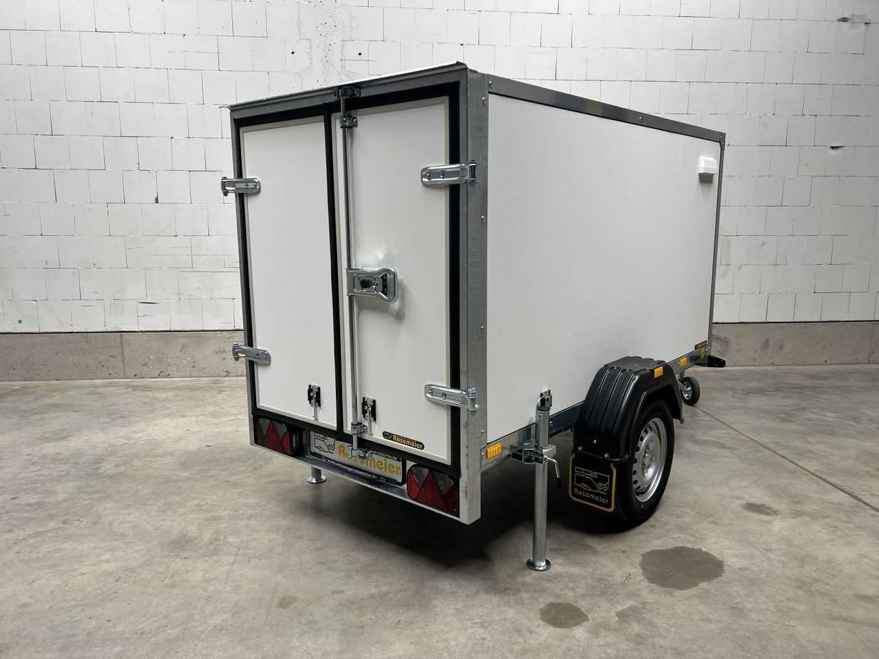 CHEVAL LIBERTE DEBON C220 Roadster Kofferanhänger - Rimorchio furgonato: foto 4 CHEVAL LIBERTE DEBON C220 Roadster Kofferanhänger - Rimorchio furgonato: foto 4