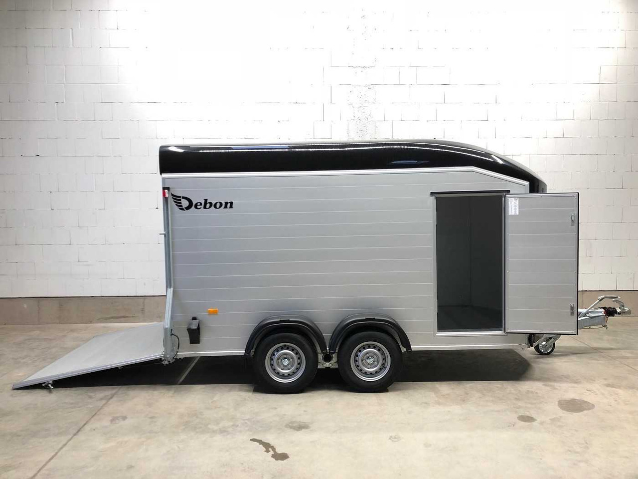 CHEVAL LIBERTE DEBON C700 Roadster Kofferanhänger - Rimorchio furgonato: foto 1 CHEVAL LIBERTE DEBON C700 Roadster Kofferanhänger - Rimorchio furgonato: foto 1