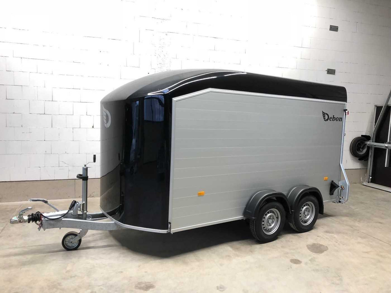 CHEVAL LIBERTE DEBON C700 Roadster Kofferanhänger - Rimorchio furgonato: foto 4 CHEVAL LIBERTE DEBON C700 Roadster Kofferanhänger - Rimorchio furgonato: foto 4