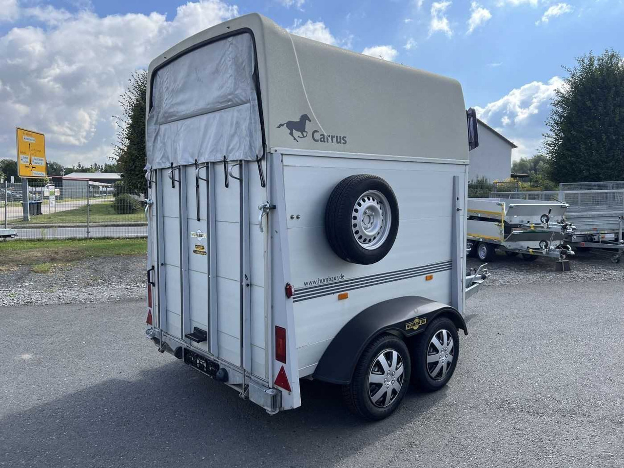 HUMBAUR HP 2000 Pferdeanhänger - Rimorchio per auto: foto 3 HUMBAUR HP 2000 Pferdeanhänger - Rimorchio per auto: foto 3