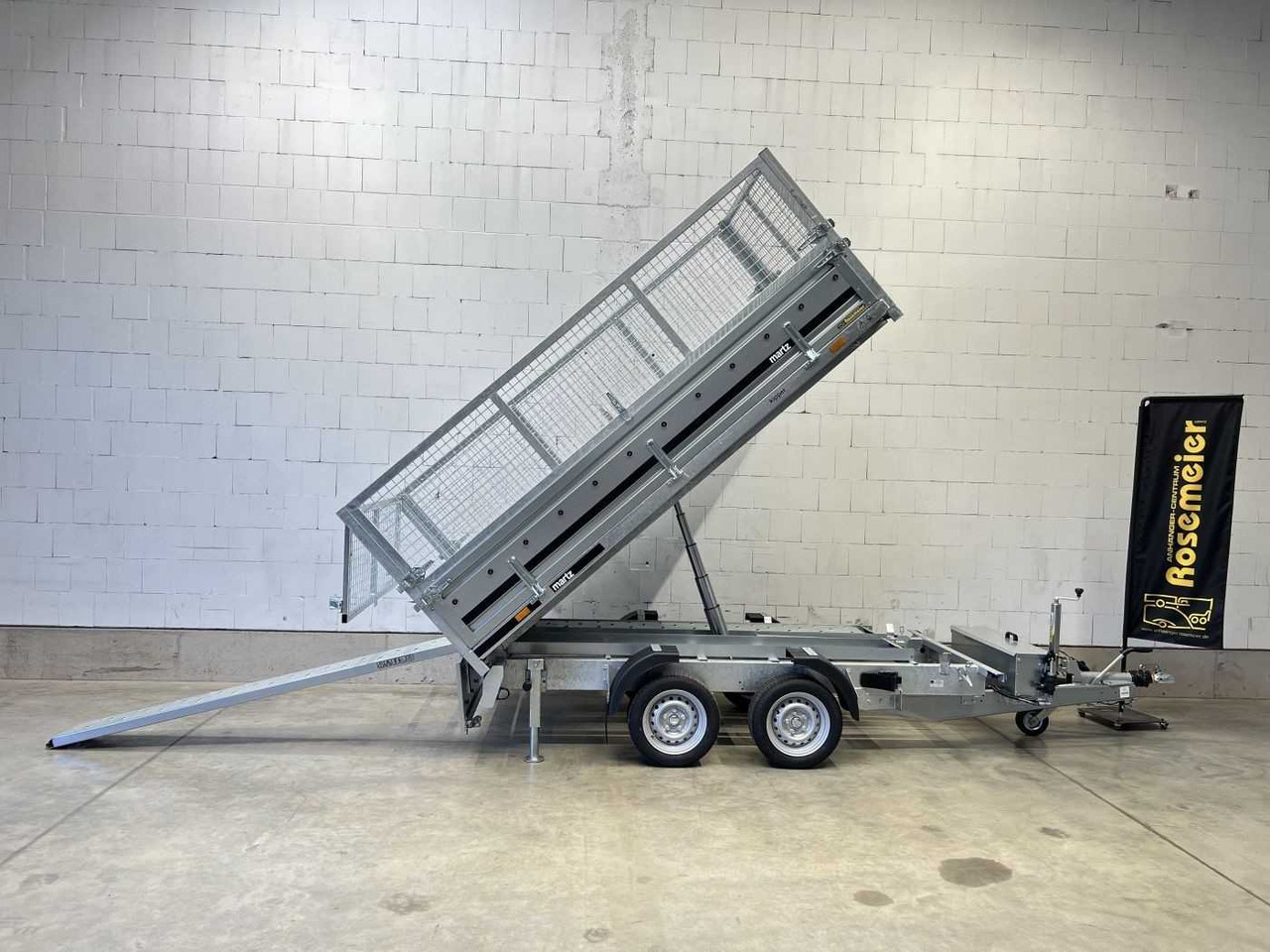 MARTZ Kipper 300/2 C S 2,7T Gitter Dreiseitenkipper - Rimorchio ribaltabile: foto 1 MARTZ Kipper 300/2 C S 2,7T Gitter Dreiseitenkipper - Rimorchio ribaltabile: foto 1