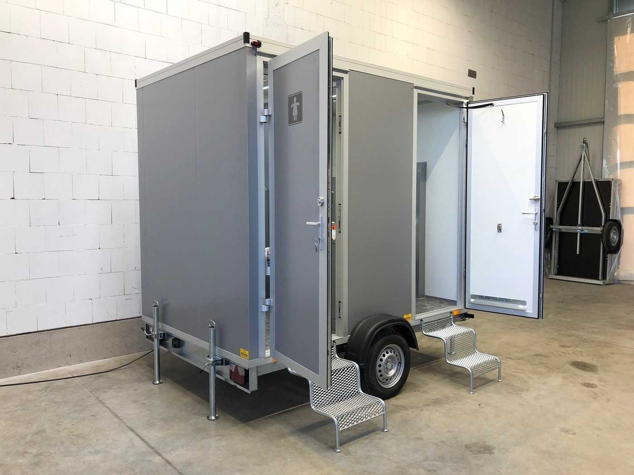 ROSEMEIER VE 1 Damen, 1 Herren, U SILVER Toilettenanhänger - Contenitore abitativo, Rimorchio: foto 3 ROSEMEIER VE 1 Damen, 1 Herren, U SILVER Toilettenanhänger - Contenitore abitativo, Rimorchio: foto 3