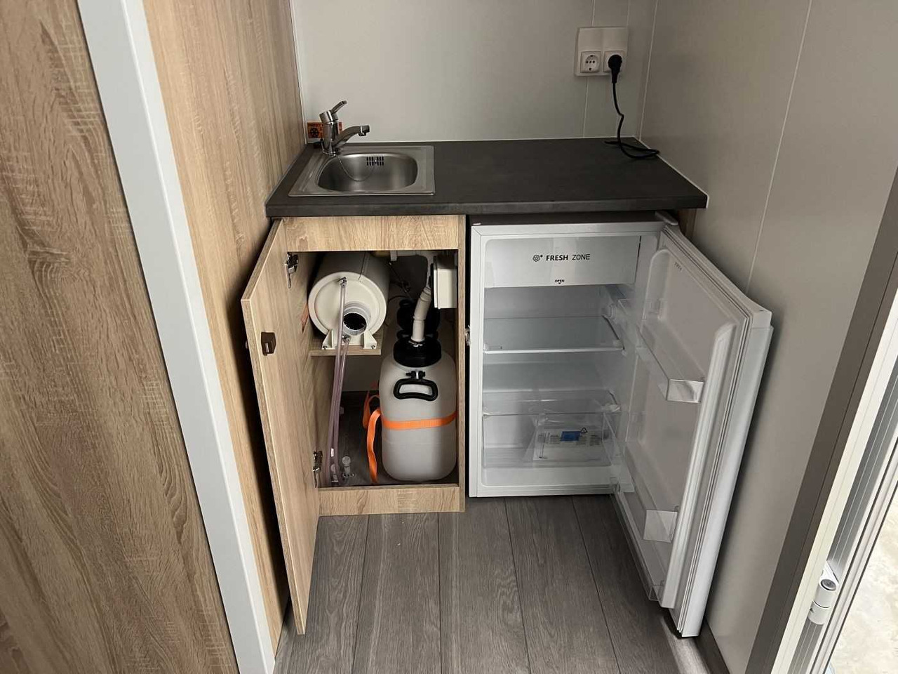 Contenitore abitativo, Rimorchio nuovo ROSEMEIER VE Mobi 4201 WC Bauwagen: foto 9 Contenitore abitativo, Rimorchio nuovo ROSEMEIER VE Mobi 4201 WC Bauwagen: foto 9