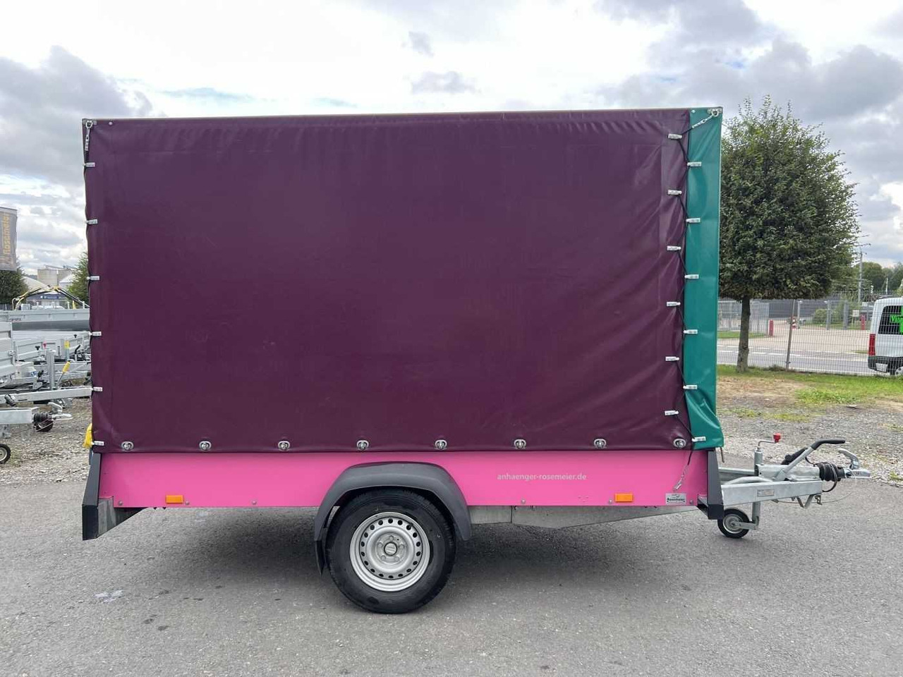 ROSEMEIER VE Spectrum C 13.30 mit Plane Kastenanhänger gebrem - Rimorchio per auto: foto 1 ROSEMEIER VE Spectrum C 13.30 mit Plane Kastenanhänger gebrem - Rimorchio per auto: foto 1