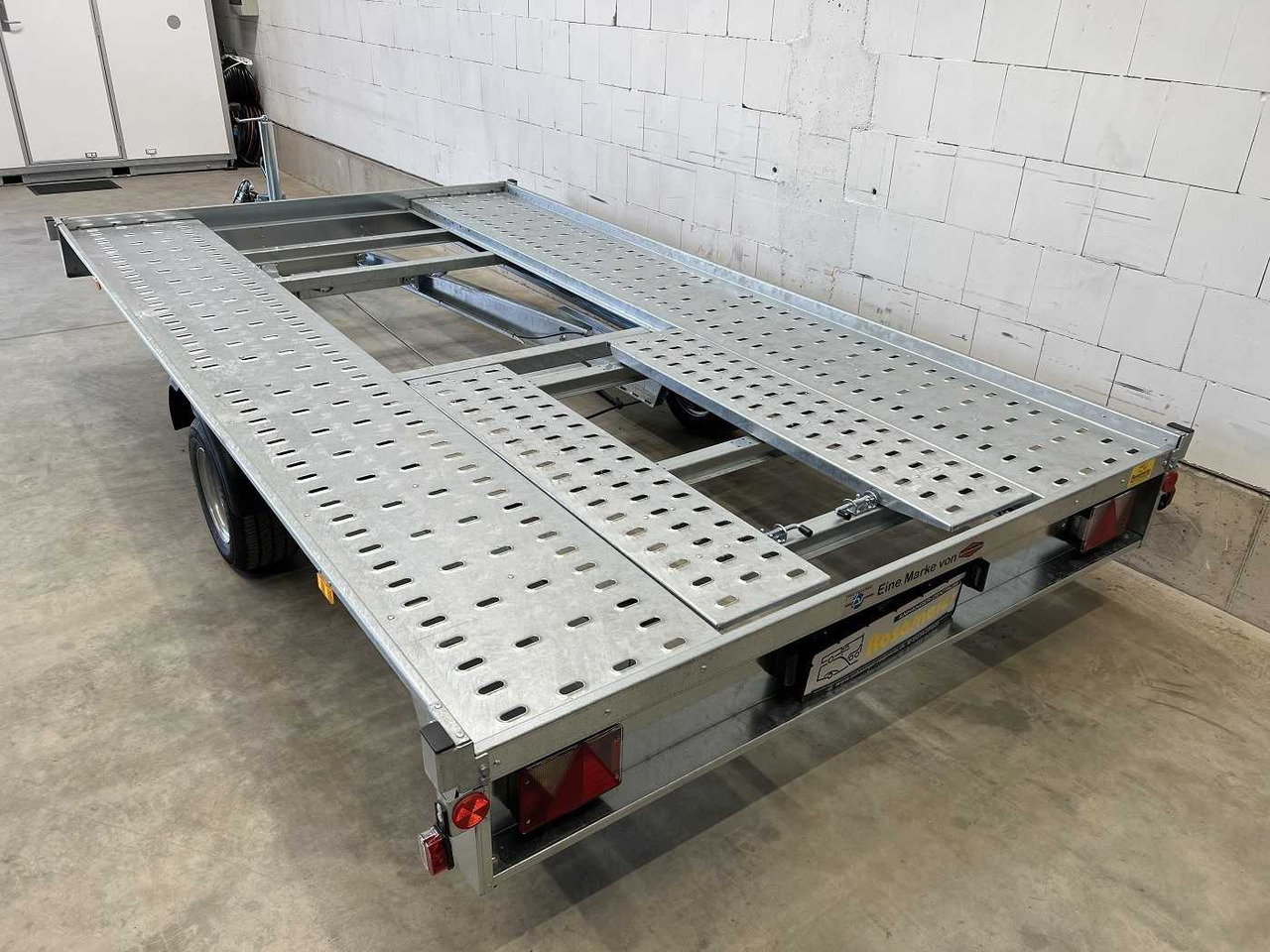 TPV HL-EBK 3520/15 Autotransporter - Rimorchio trasporto automezzi: foto 4 TPV HL-EBK 3520/15 Autotransporter - Rimorchio trasporto automezzi: foto 4