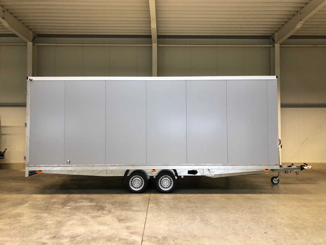 VEZEKO HK F 35.6 Kofferanhänger - Rimorchio furgonato: foto 1 VEZEKO HK F 35.6 Kofferanhänger - Rimorchio furgonato: foto 1