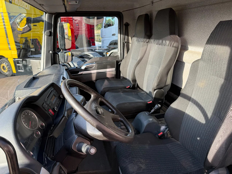 MAN TGL TGL 8.180 Euro6 Bakwagen met laadklep / Werkplaats / Vangmuil / Licht en lucht - Autocarro furgonato: foto 3 MAN TGL TGL 8.180 Euro6 Bakwagen met laadklep / Werkplaats / Vangmuil / Licht en lucht - Autocarro furgonato: foto 3