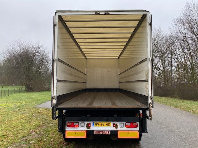 MAN TGS 18.320 TGS 18.320 BAKWAGEN MET LAADKLEP COMPLEET MET 2-ASSIGE AANHANGWAGEN - Autocarro furgonato: foto 4 MAN TGS 18.320 TGS 18.320 BAKWAGEN MET LAADKLEP COMPLEET MET 2-ASSIGE AANHANGWAGEN - Autocarro furgonato: foto 4