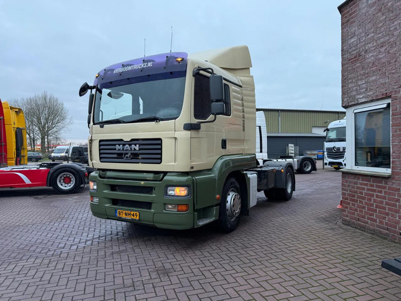 MAN TGA 18.320 TGA 18.320 4X2 / Airco/ Sleeping cabin / Euro 4 Holland Truck- Top Condition - Trattore stradale: foto 2 MAN TGA 18.320 TGA 18.320 4X2 / Airco/ Sleeping cabin / Euro 4 Holland Truck- Top Condition - Trattore stradale: foto 2