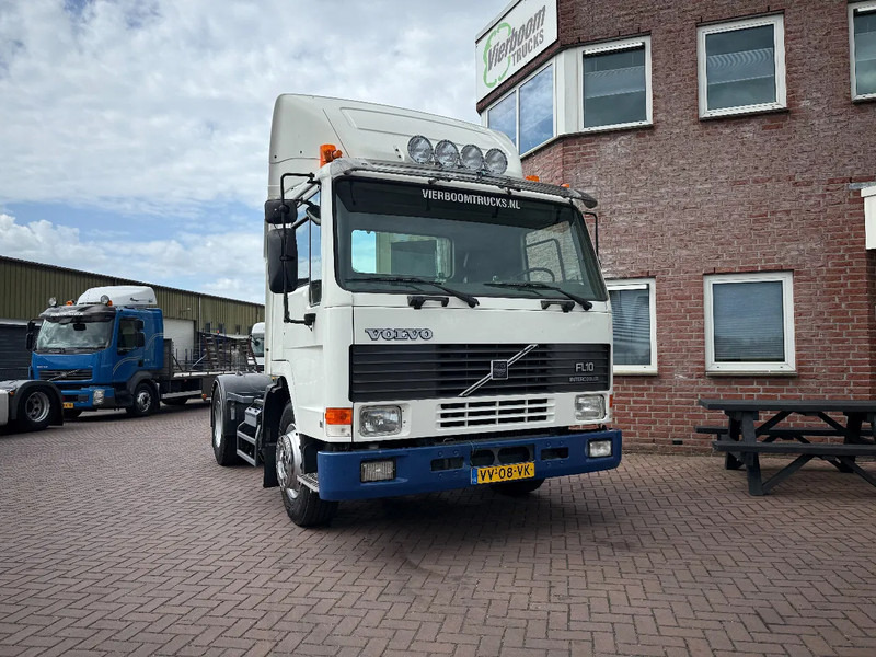 Volvo FL 10.320 FL10.320 4X2 Tractor / Airconditioning / Original Holland Truck / Top condition - Trattore stradale: foto 1 Volvo FL 10.320 FL10.320 4X2 Tractor / Airconditioning / Original Holland Truck / Top condition - Trattore stradale: foto 1