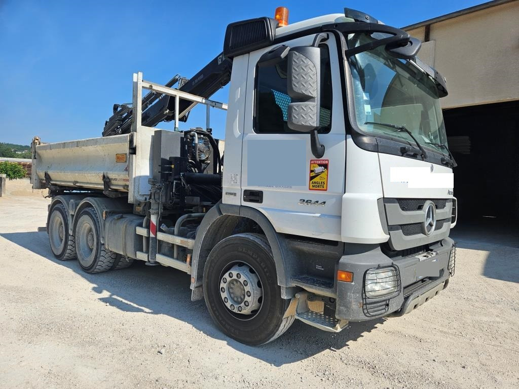 MERCEDES-BENZ 2644 - Camion con gru: foto 5 MERCEDES-BENZ 2644 - Camion con gru: foto 5