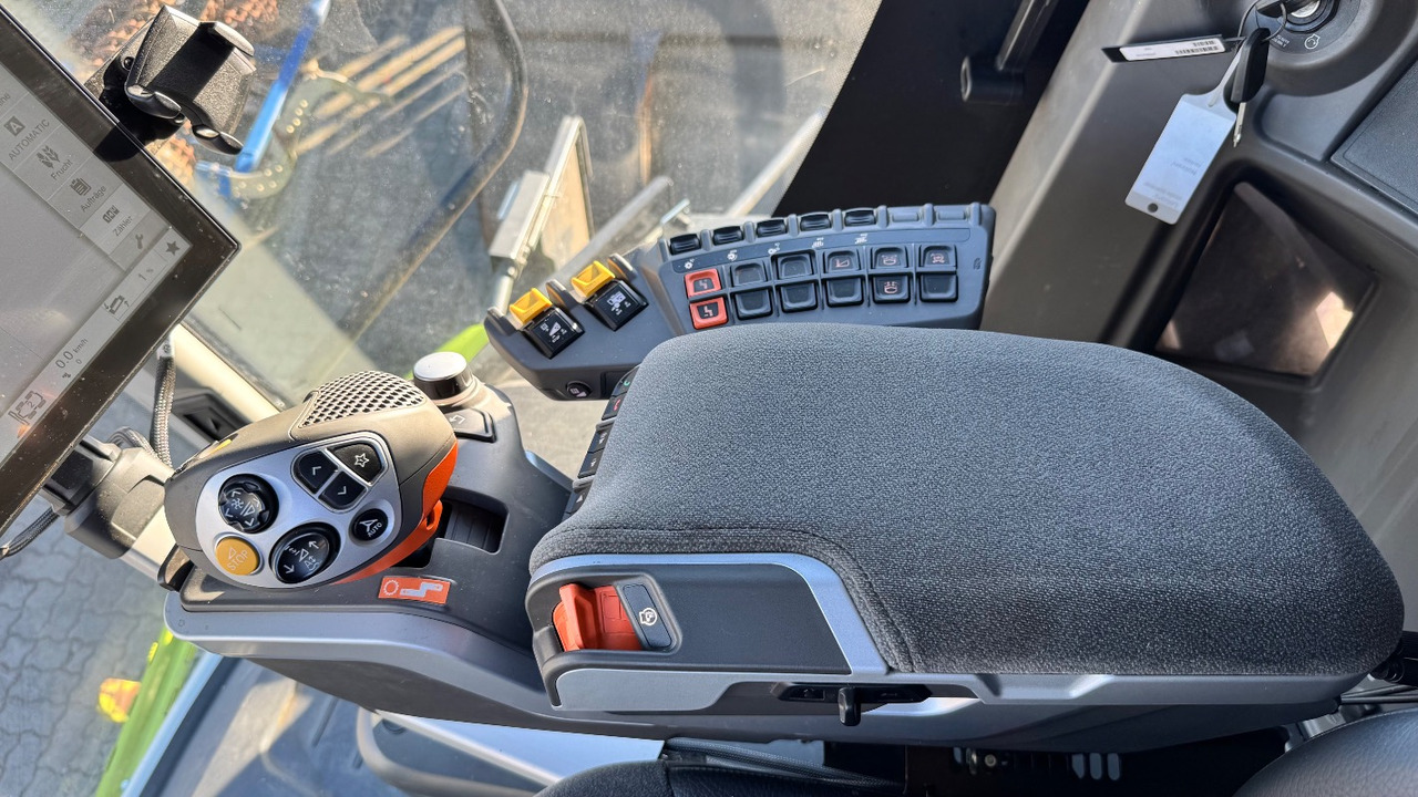 CLAAS Lexion 6900 TerraTrac 890 full Options - Mietitrebbia: foto 4 CLAAS Lexion 6900 TerraTrac 890 full Options - Mietitrebbia: foto 4