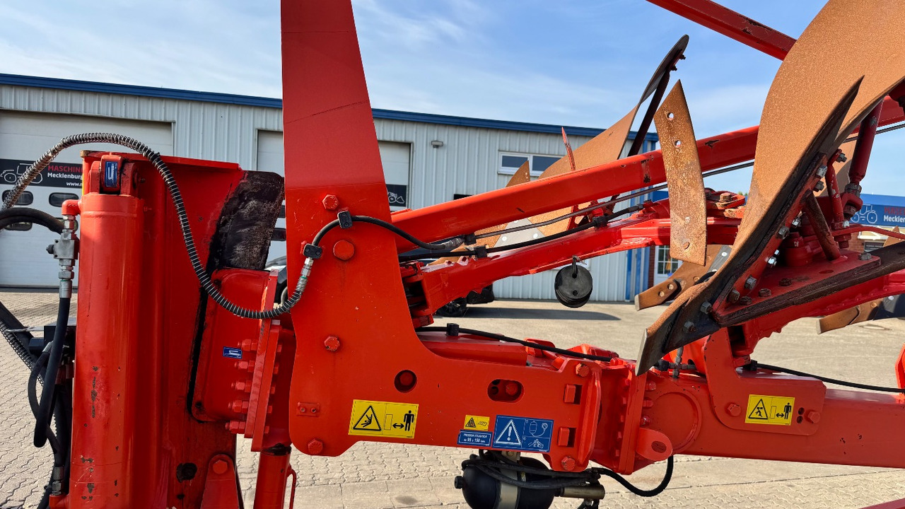Kuhn Challenger T - 8-furchig #TOP# - Aratro: foto 4 Kuhn Challenger T - 8-furchig #TOP# - Aratro: foto 4