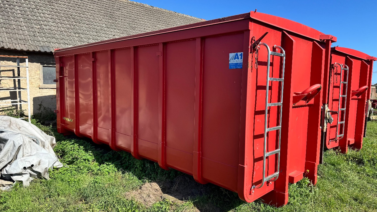 PRONAR T285/1 Hakenlift mit 2 Containern - Attrezzo/ Attrezzature: foto 2 PRONAR T285/1 Hakenlift mit 2 Containern - Attrezzo/ Attrezzature: foto 2