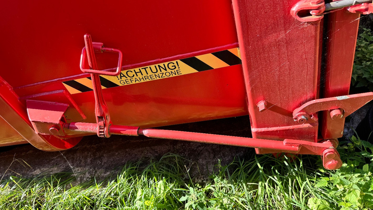 PRONAR T285/1 Hakenlift mit 2 Containern - Attrezzo/ Attrezzature: foto 4 PRONAR T285/1 Hakenlift mit 2 Containern - Attrezzo/ Attrezzature: foto 4