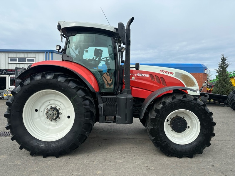 Steyr CVT 6205 - Trattore: foto 1 Steyr CVT 6205 - Trattore: foto 1